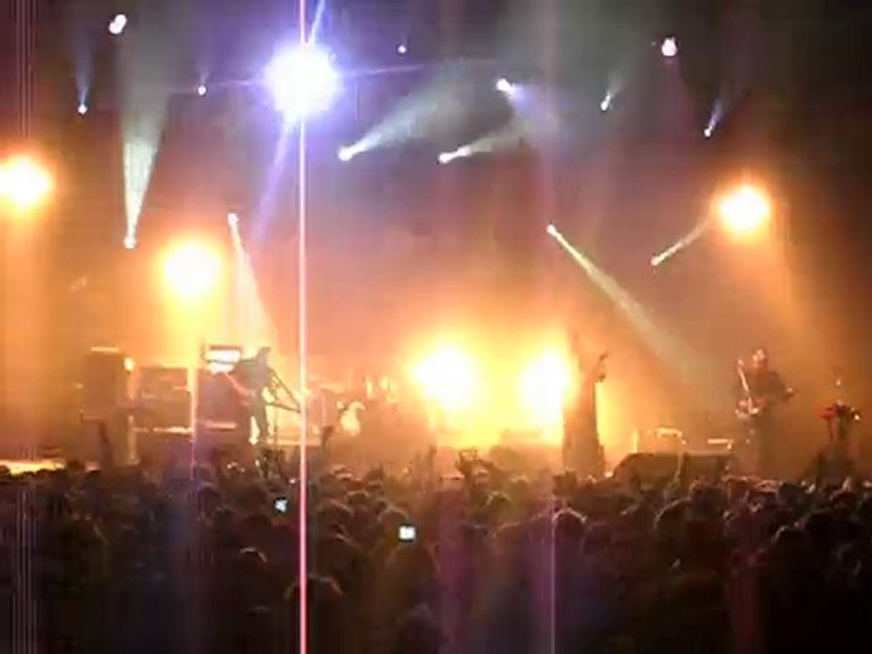Them Crooked Vultures