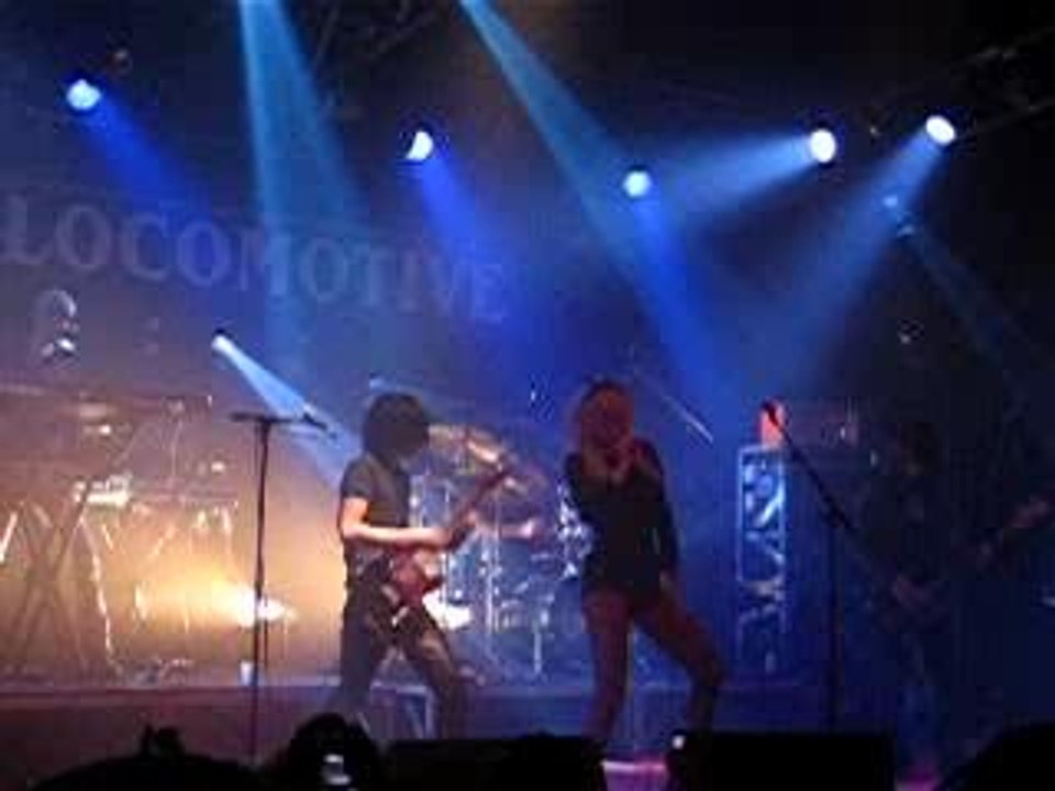 VIVE LA FETE*fade to grey