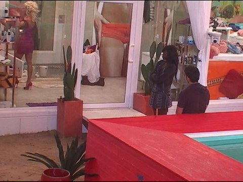 Cindy sort ses griffes !