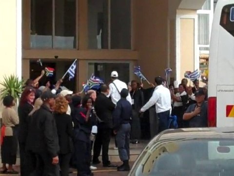 Άφιξη της εθνικής στο ξενοδοχείο στο Πορτ Ελίζαμπεθ 2