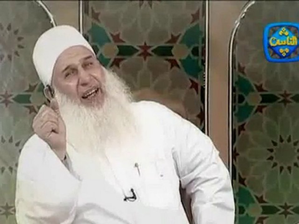 مقطع مبكي يعتذر فيه الشيخ محمد حسين يعقوب من الرسول