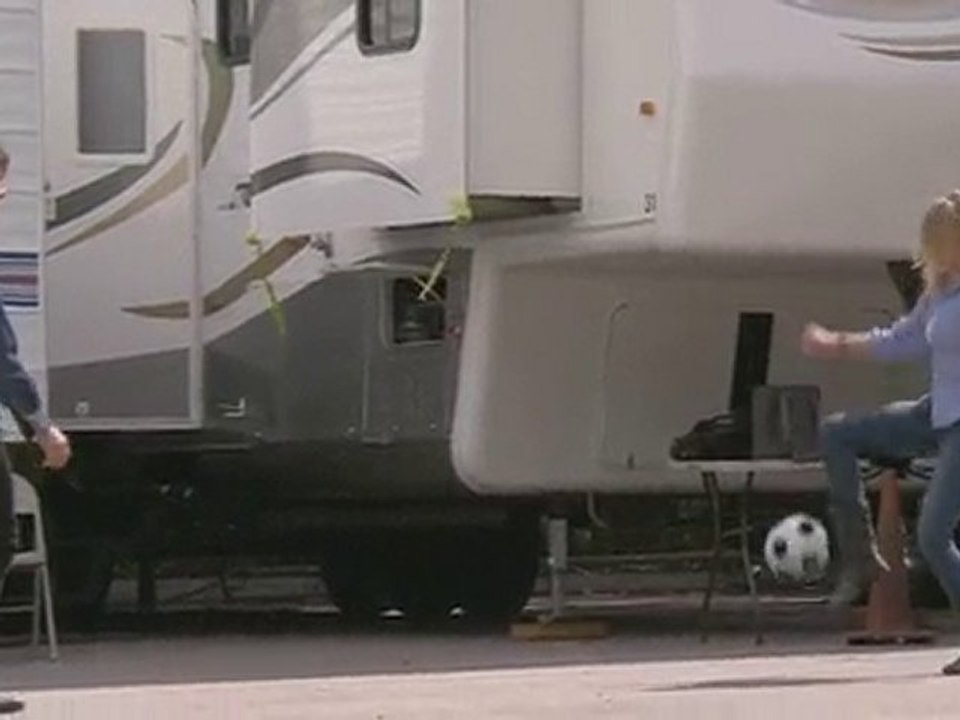 Tom Cruise Cameron Diaz Soccer on set of Knight & Day