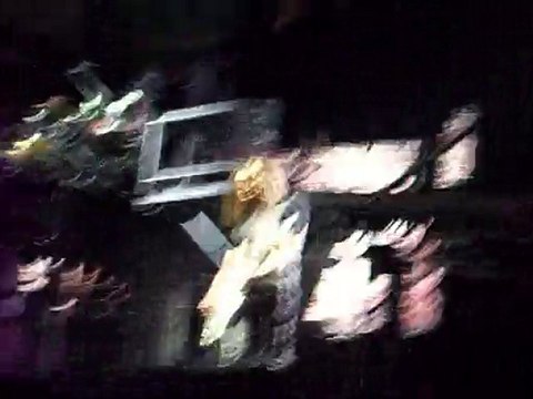 Tokio Hotel Paris 14.04.2010 Lass uns Laufen