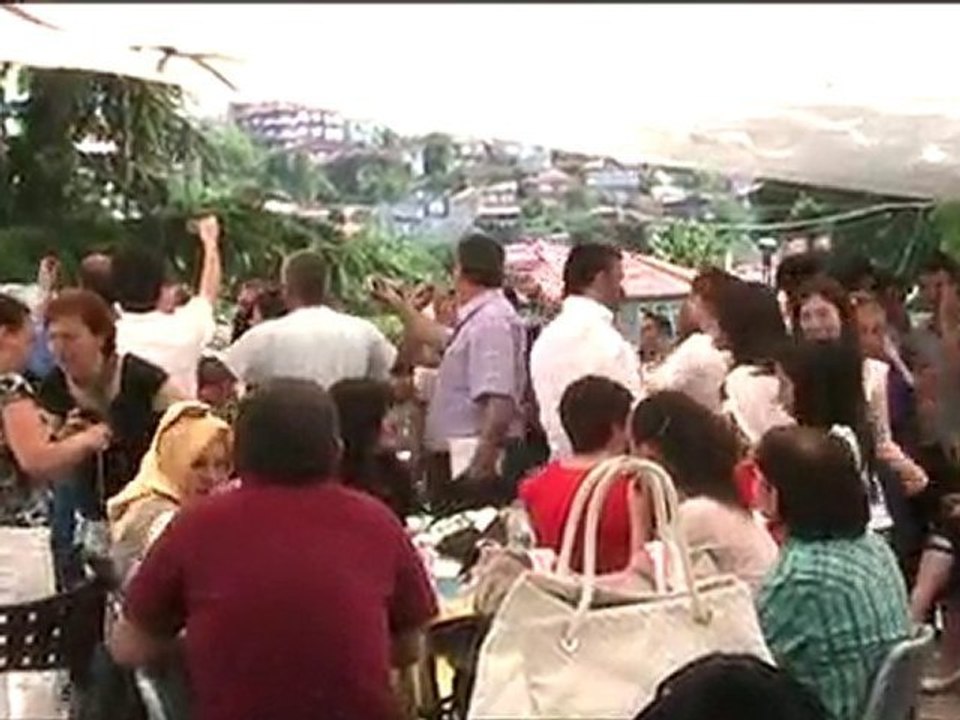 MOV010