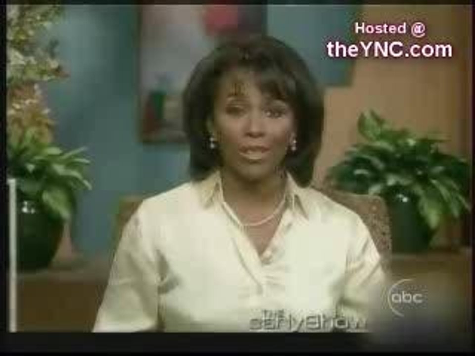 Amour entre un singe et un chat