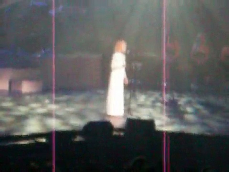 ISABELLE CHANTE FERRAT
