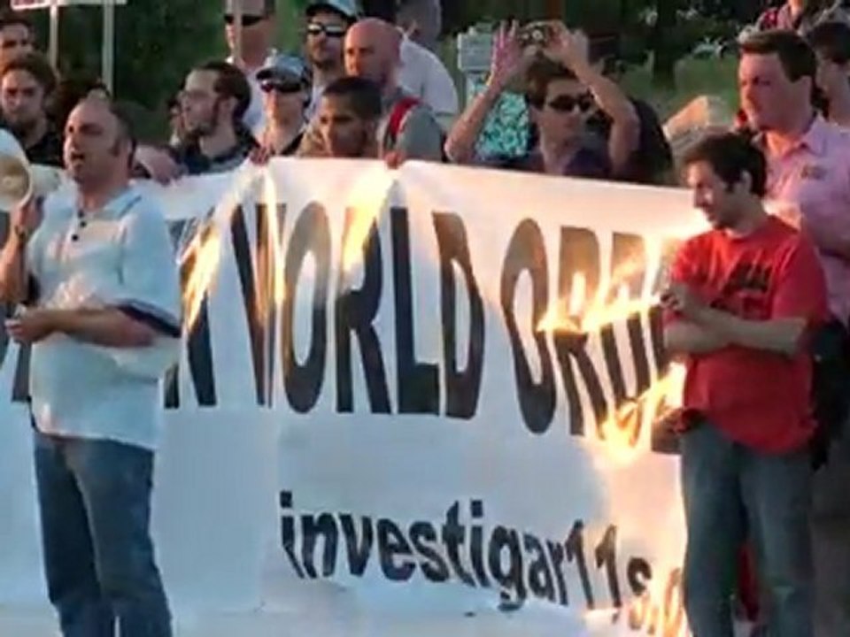 RAFAPAL 3 MANIFESTACION BILDERBERG SITGES BARCELONA ESPAÑA