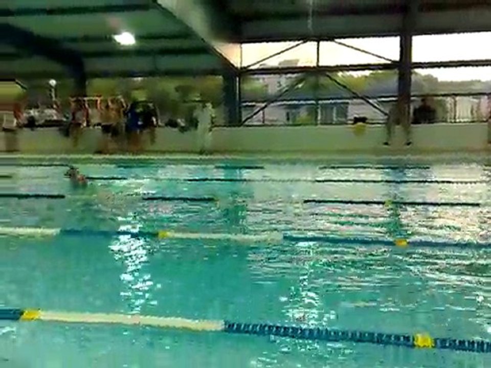 Caroline 100 m 4 nages