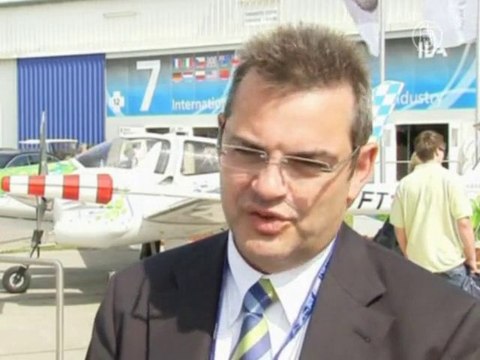 Самолет на водорослях поднялся в небо над Берлином