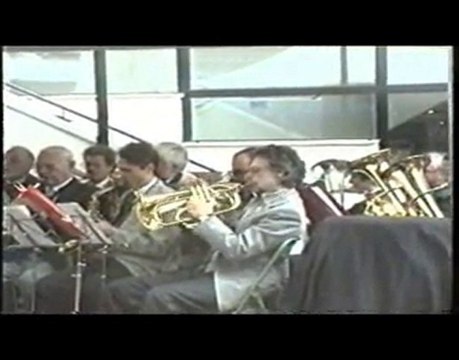 Paso Doble by the Kiosque à Musique from Bourges (France)
