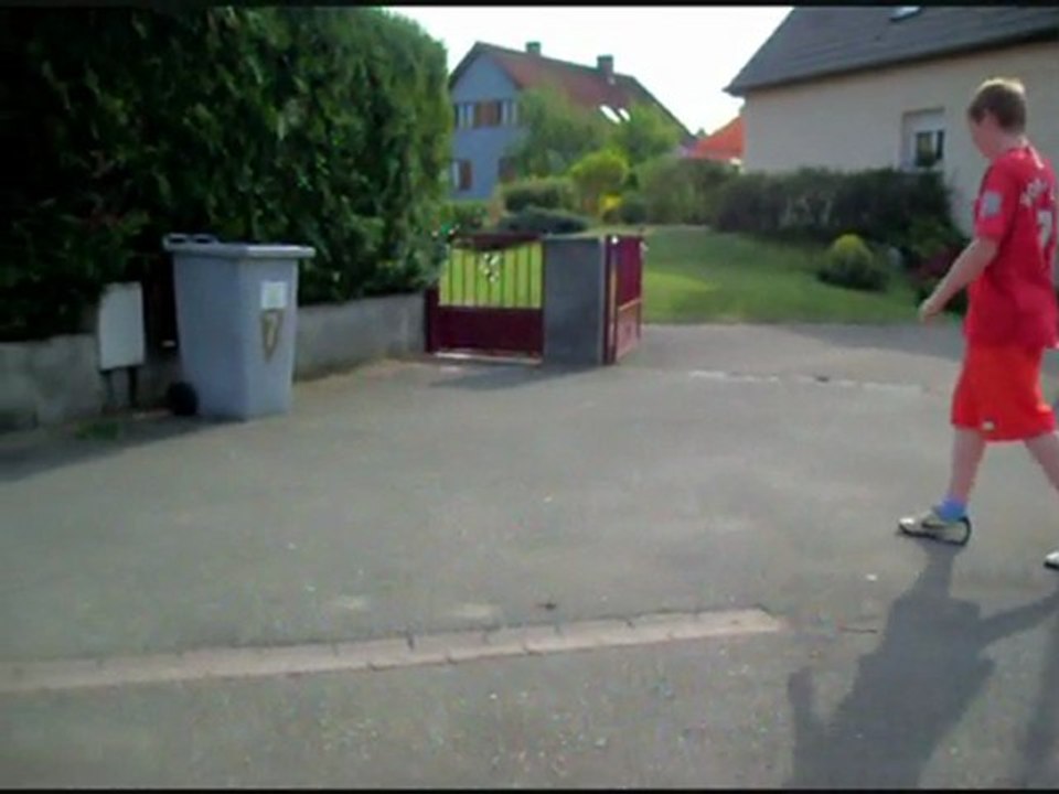 Alexmu68 met le ballon où tu veux