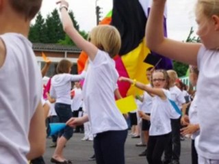 fete ecole anne frank carvin