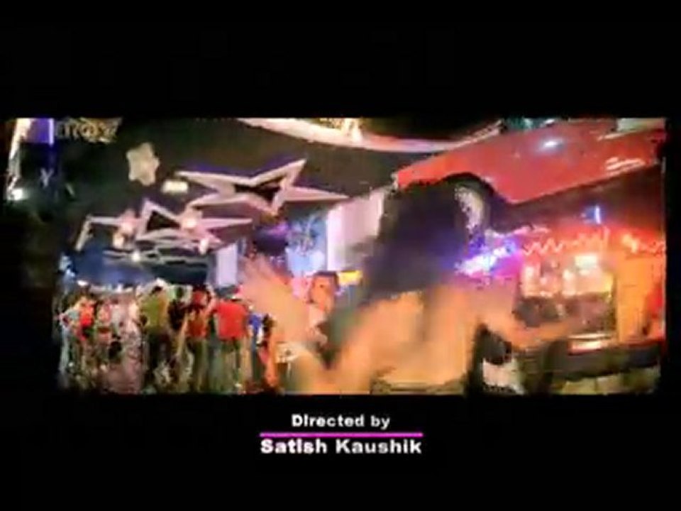 Milenge Milenge (2010) Title Song