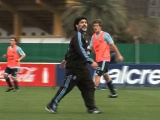Les Argentins n'ont plus foi en Maradona