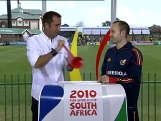 Andres Iniesta vs Vuvuzela