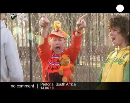 Dutch fans head for World Cup match - no comment