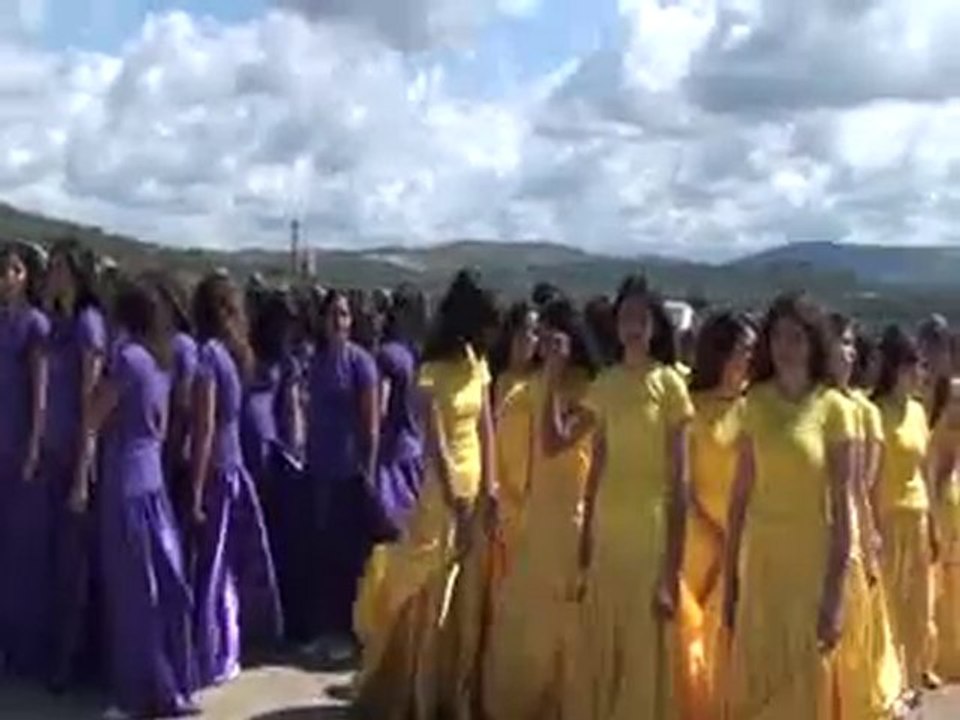 altinova lisesi 19 mayıs gosterisi 2010_1