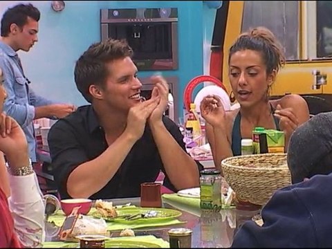 JC goujat avec les femmes ?