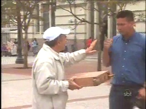 Câmera Escondida do Silvio Santos- Cobra na Caixa