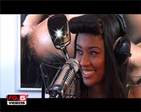 VV BROWN EN INTERVIEW CHEZ RADIO FG