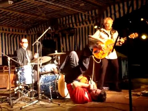 HOT CHIKENS A ETAPLES LE 12.06.2010