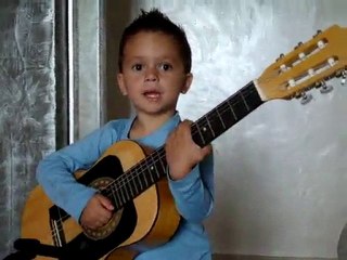 "esteban canut " 3 ans aujourd huit!!! est déja le compas!!!