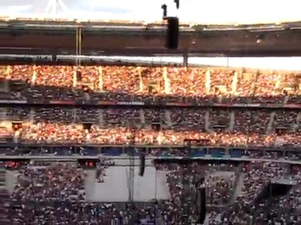 MUSE @ STADE DE FRANCE - 11 juin 2010 - la ola!