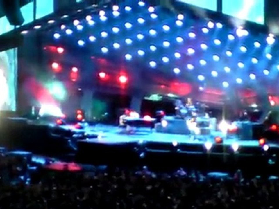 Muse - 2010-06-11- Stade de France -United States Of Eurasia