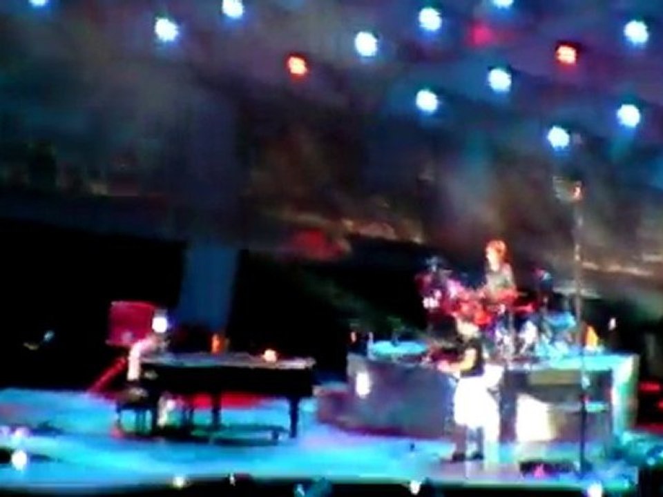 Muse - 2010-06-11- Stade de France - I Belong To You