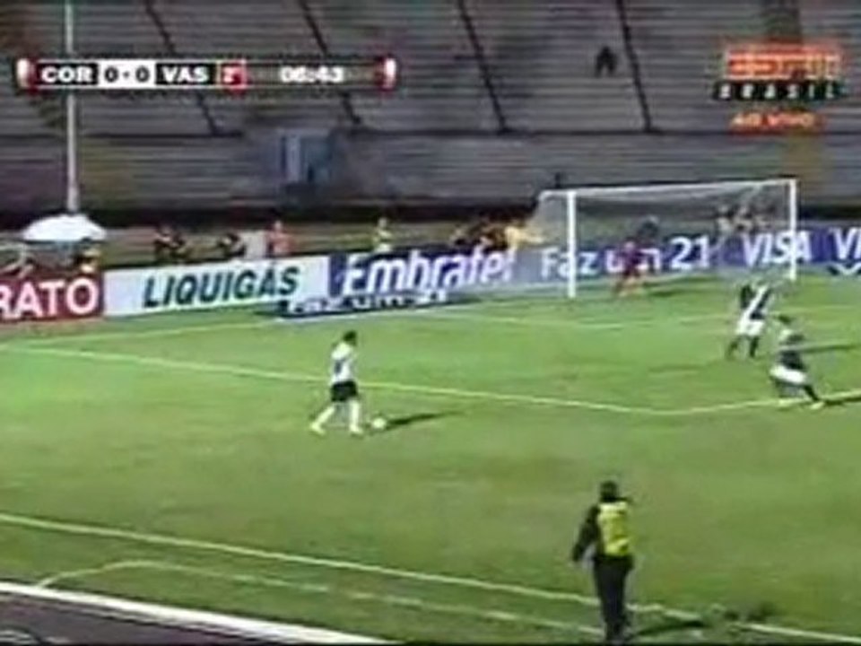 WILLIAM ATTACKING MIDFIELDER