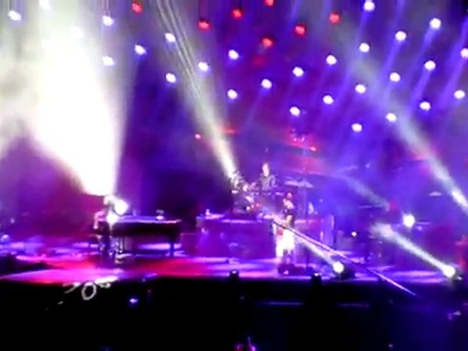 Muse - 2010-06-11- Stade de France - Feeling Good