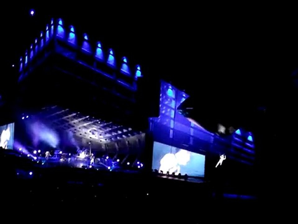 Muse - 11/06/2010 - Soucoupe volante