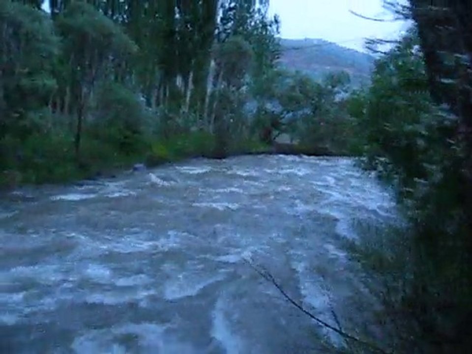 Mezire'de Çayın (Canderesi) Akışı