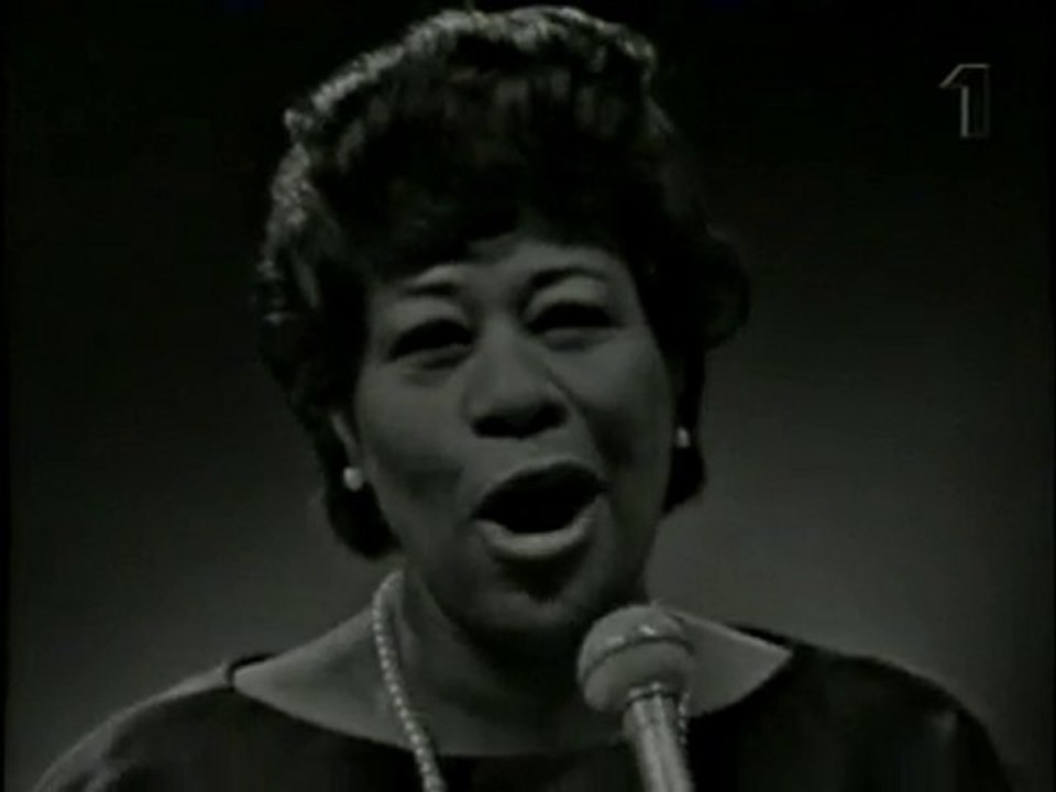 Ella Fitzgerald & Duke Ellington orch. - Sweet Georgia Brown