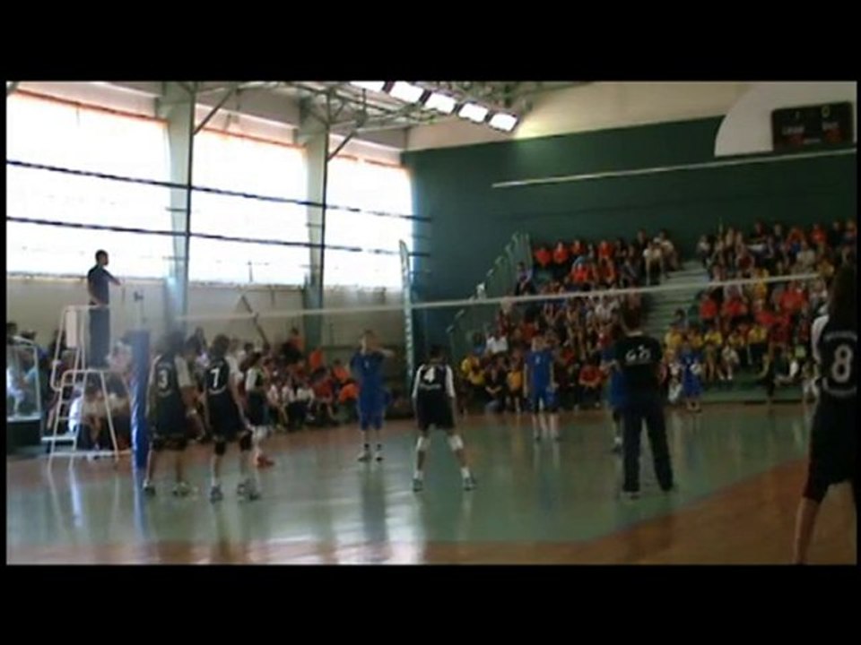 Finale des mini-volleyades 2010 entre Paris et les Alpes