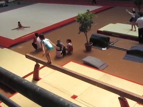 LAURYN BASSO DEMI FINALE FOS SUR MER POUTRE