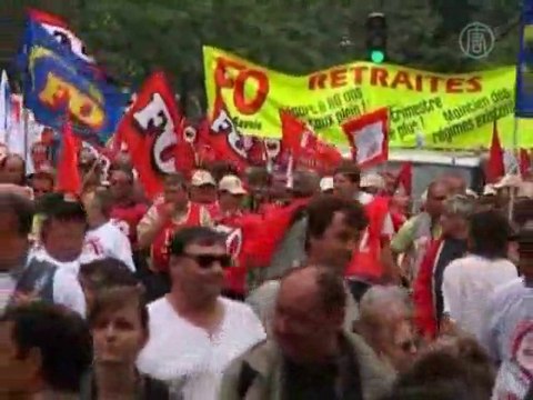 Французы протестуют против пенсионной реформы