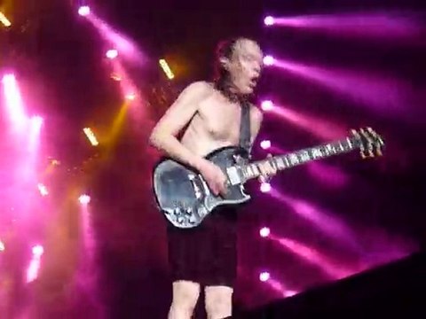 ACDC A NICE LE 15 JUIN 2010