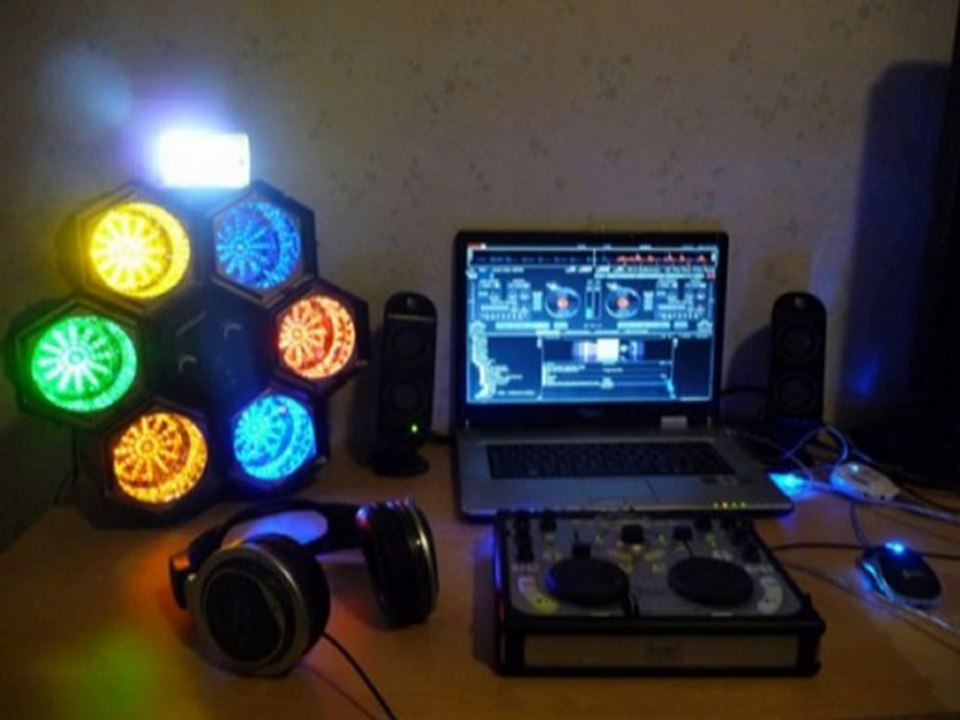 Sym Modero'   Look at'