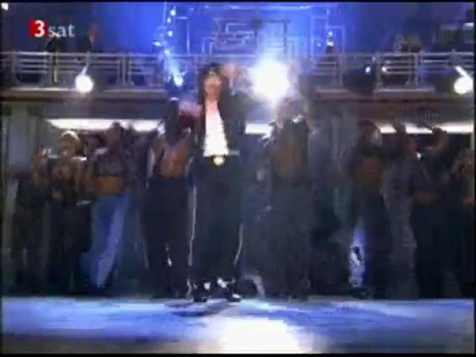 Michael Jackson - beat it live 2001