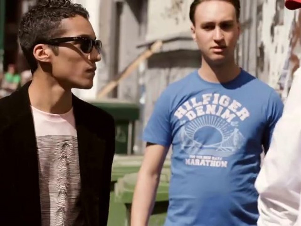 Tizichen - Could you leave me alone (Clip Officiel)