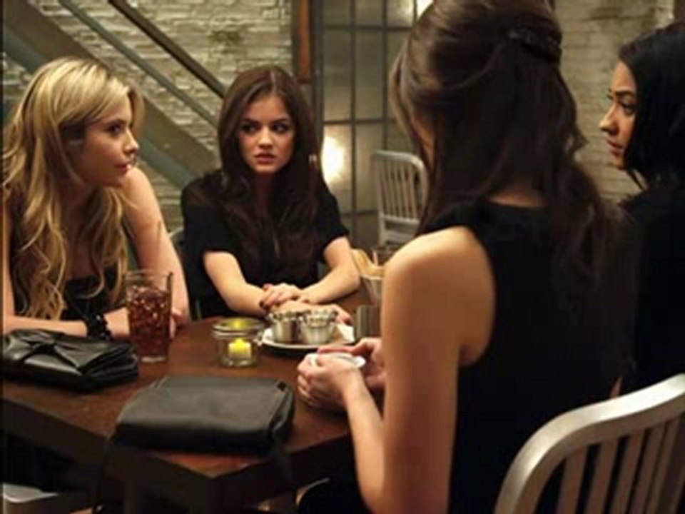 Pretty Little Liars S1E2 Part 1 The Jenna Thing