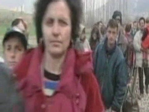 Angelina Jolie urges people to remember refugees