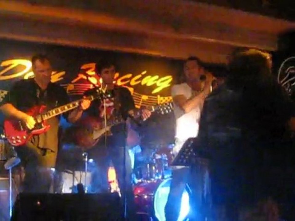 Tribute Telephone - Le vaudou