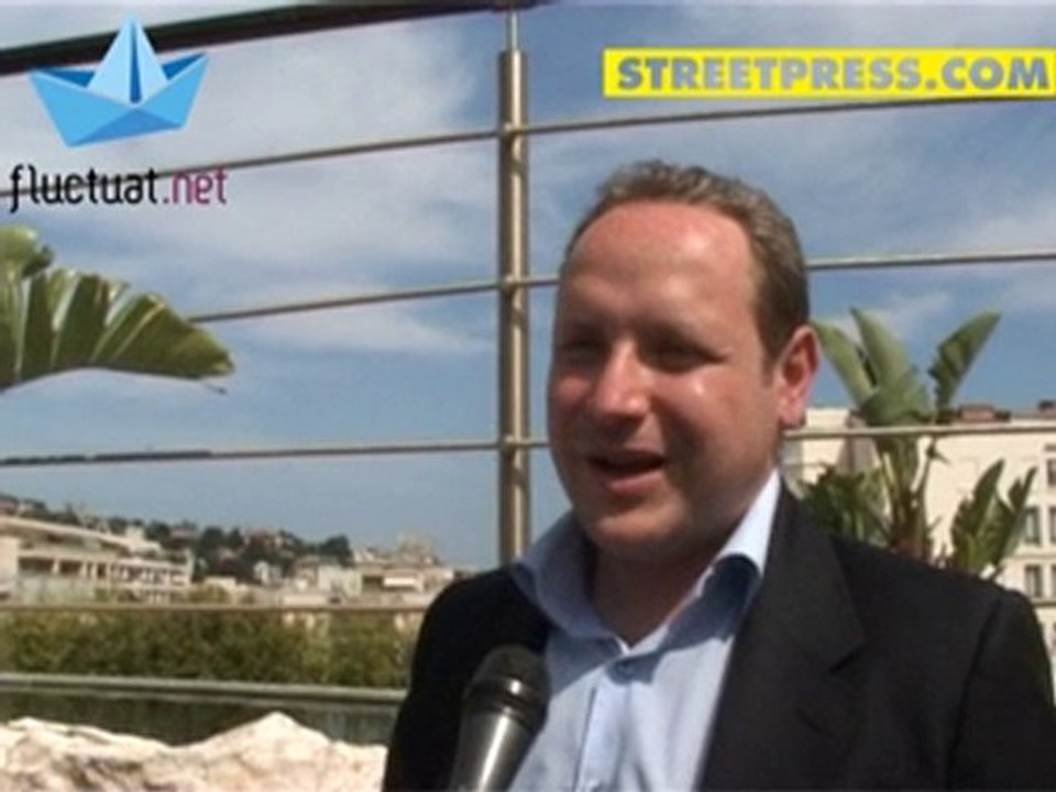 Le porno 3D par Dorcel - Au festival de Cannes