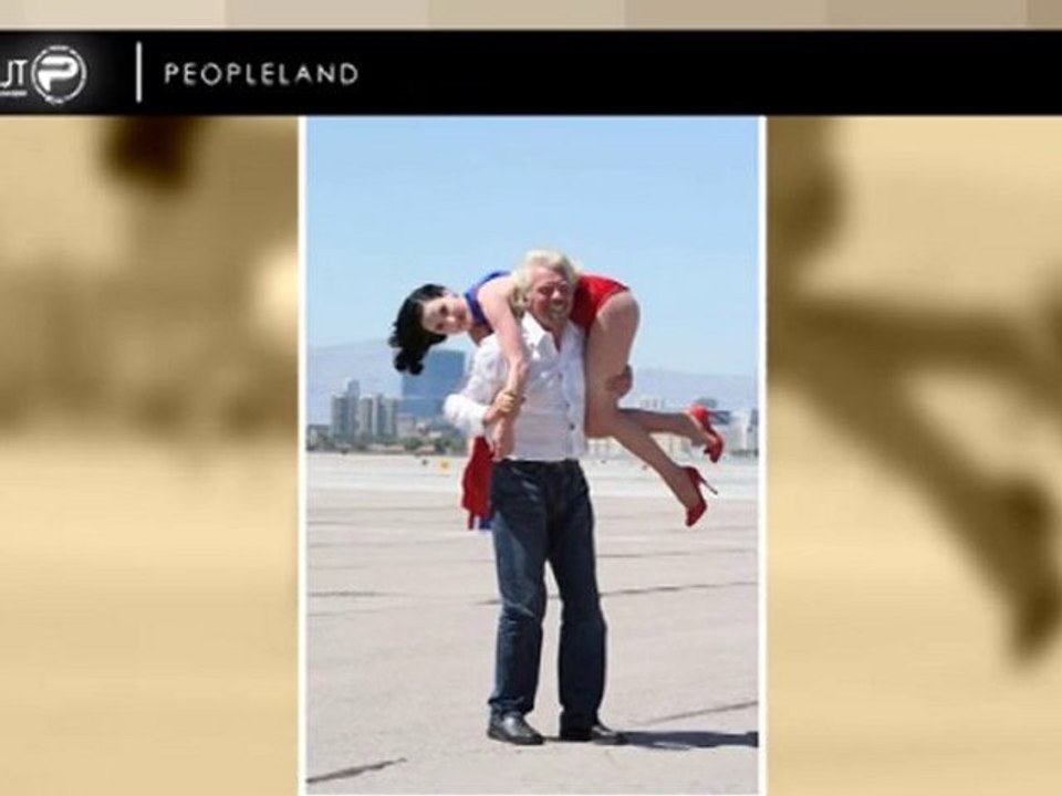 Dita Von Teese s'envoie pour Virgin !