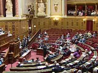 Fillon: condoléances aux familles des victimes (Var)