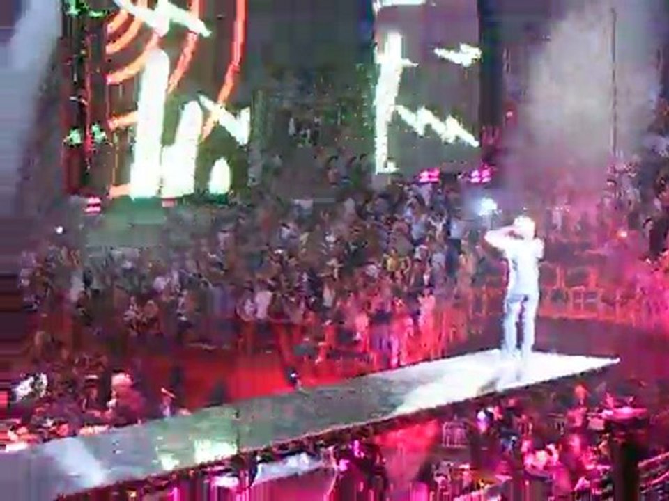 bon jovi 16 juin 2010 Bercy ( we got it going on )