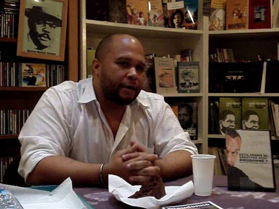 O. Mukuna "Est-il permis de débattre avec Dieudonné?"