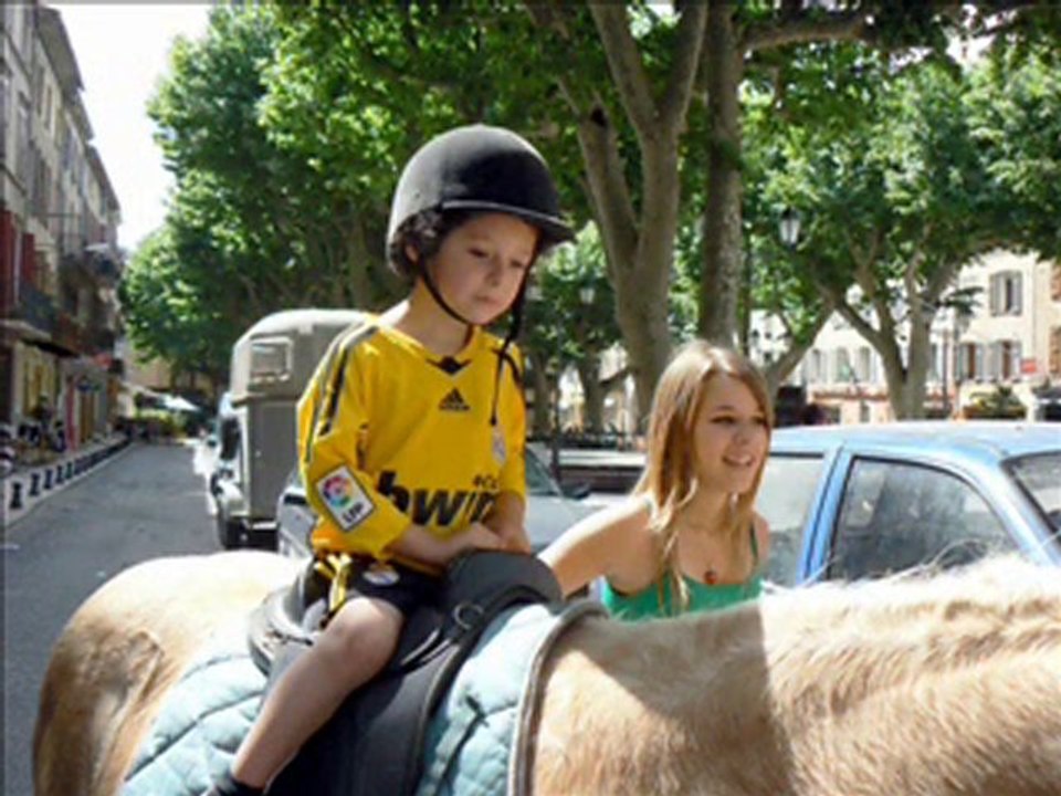 KERMESSE DES ENFANTS Crèche PETIT CALIN SALERNES VAR NEWS